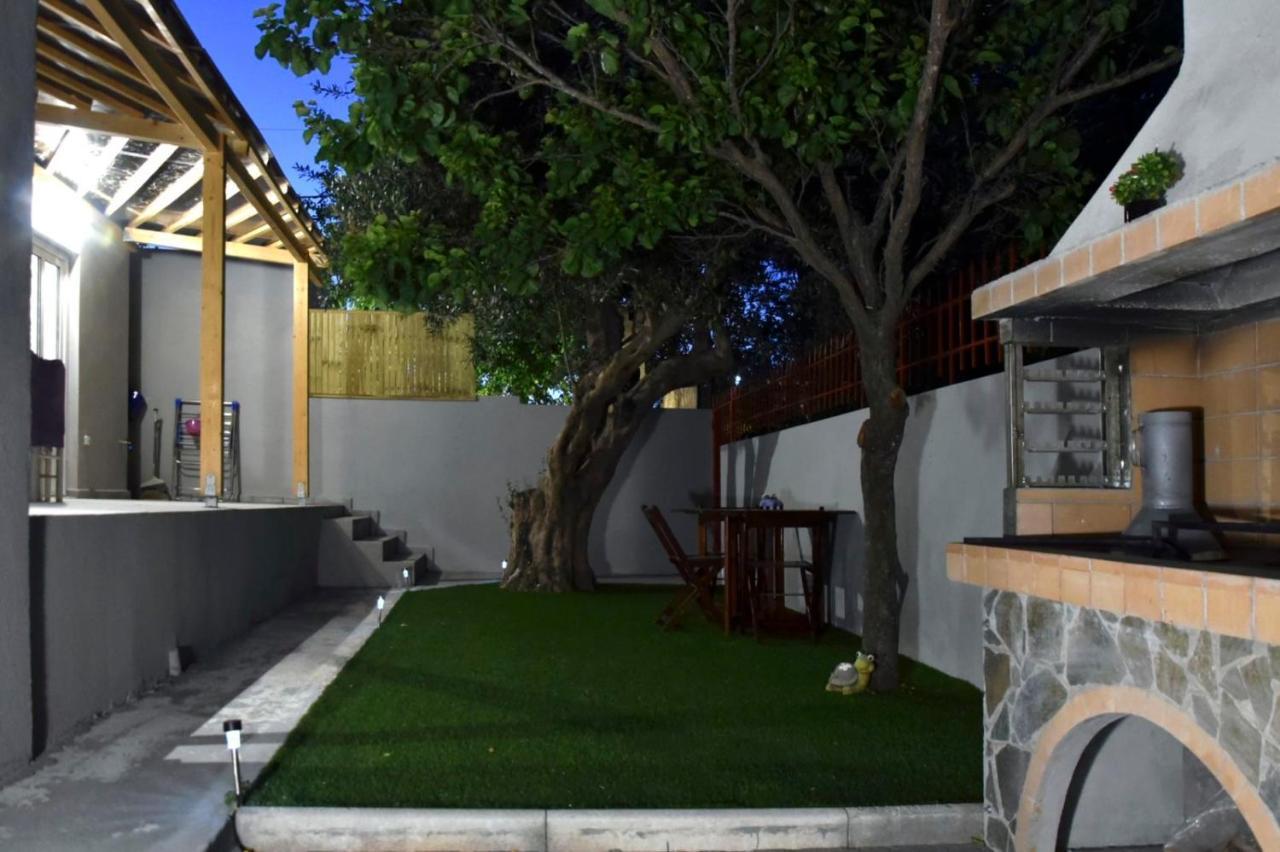 Αqua Blue Agios Spyridon (Spata-Artemida) Exterior foto